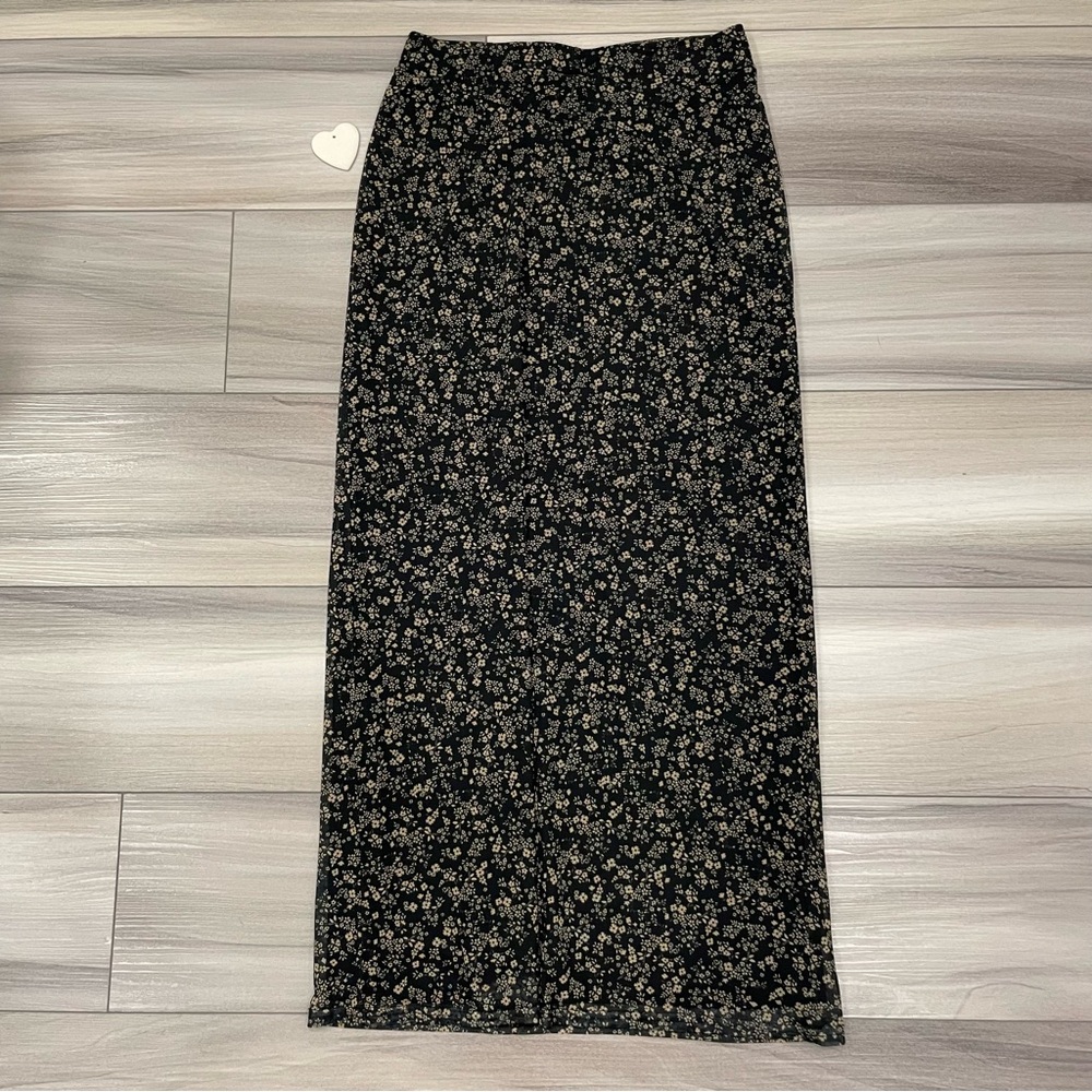 URBAN OUTFITTERS Long Floral Skirt Sheer with Lining and Waist Detail Size S